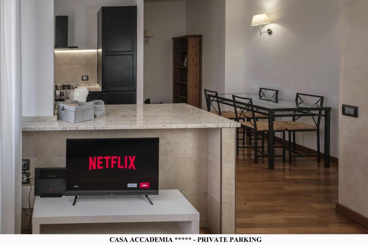 Elegante Casa Accademia ***** - Private Parking Apartment Livorno Ngoại thất bức ảnh