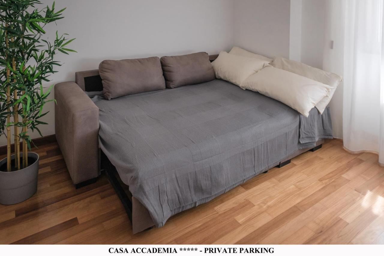 Elegante Casa Accademia ***** - Private Parking Apartment Livorno Ngoại thất bức ảnh