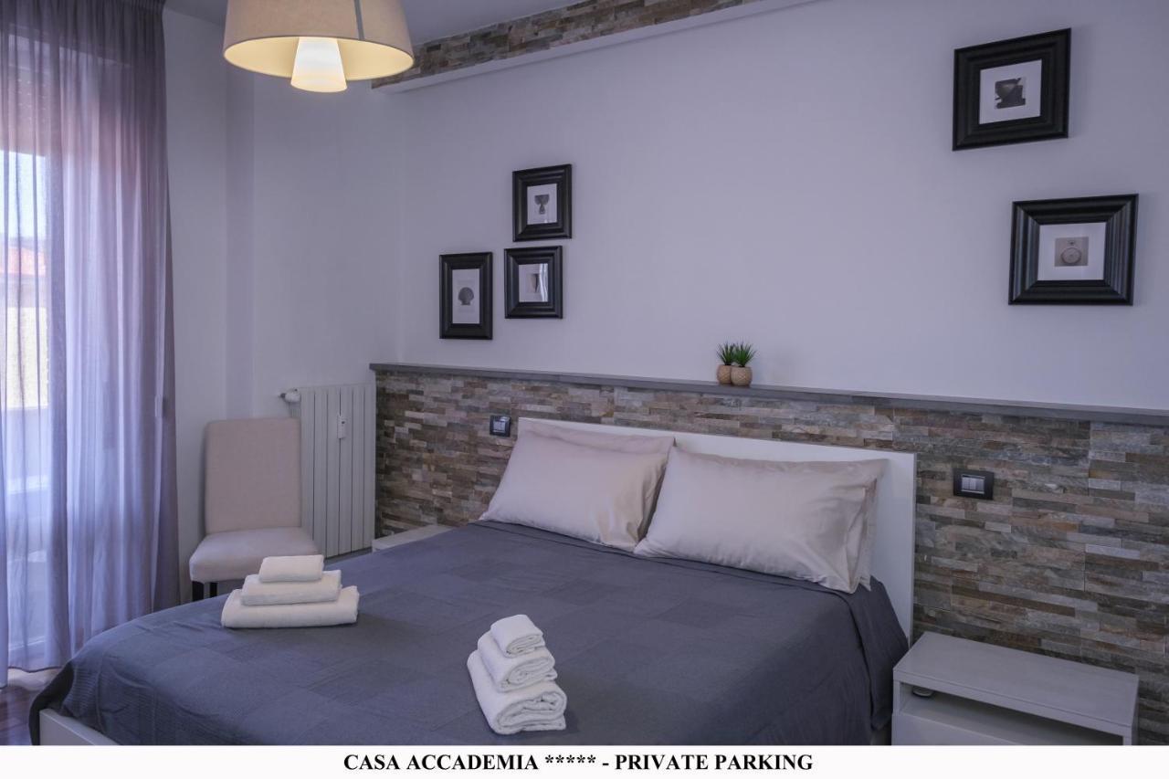 Elegante Casa Accademia ***** - Private Parking Apartment Livorno Ngoại thất bức ảnh