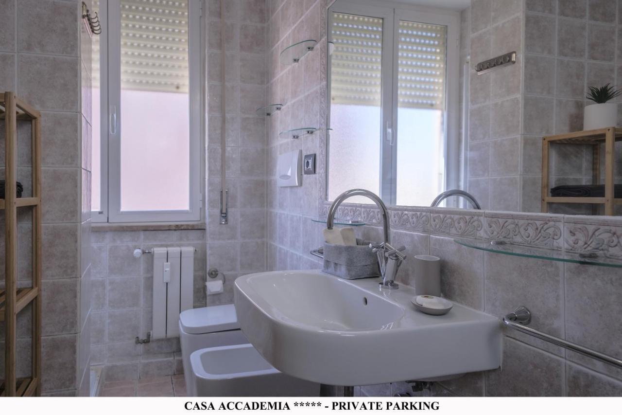 Elegante Casa Accademia ***** - Private Parking Apartment Livorno Ngoại thất bức ảnh